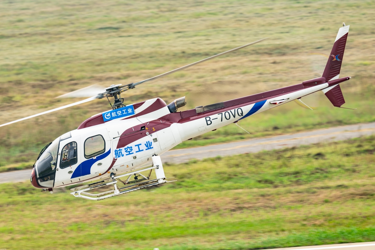 AC311A举行航行预演。。。摄影：岳书华